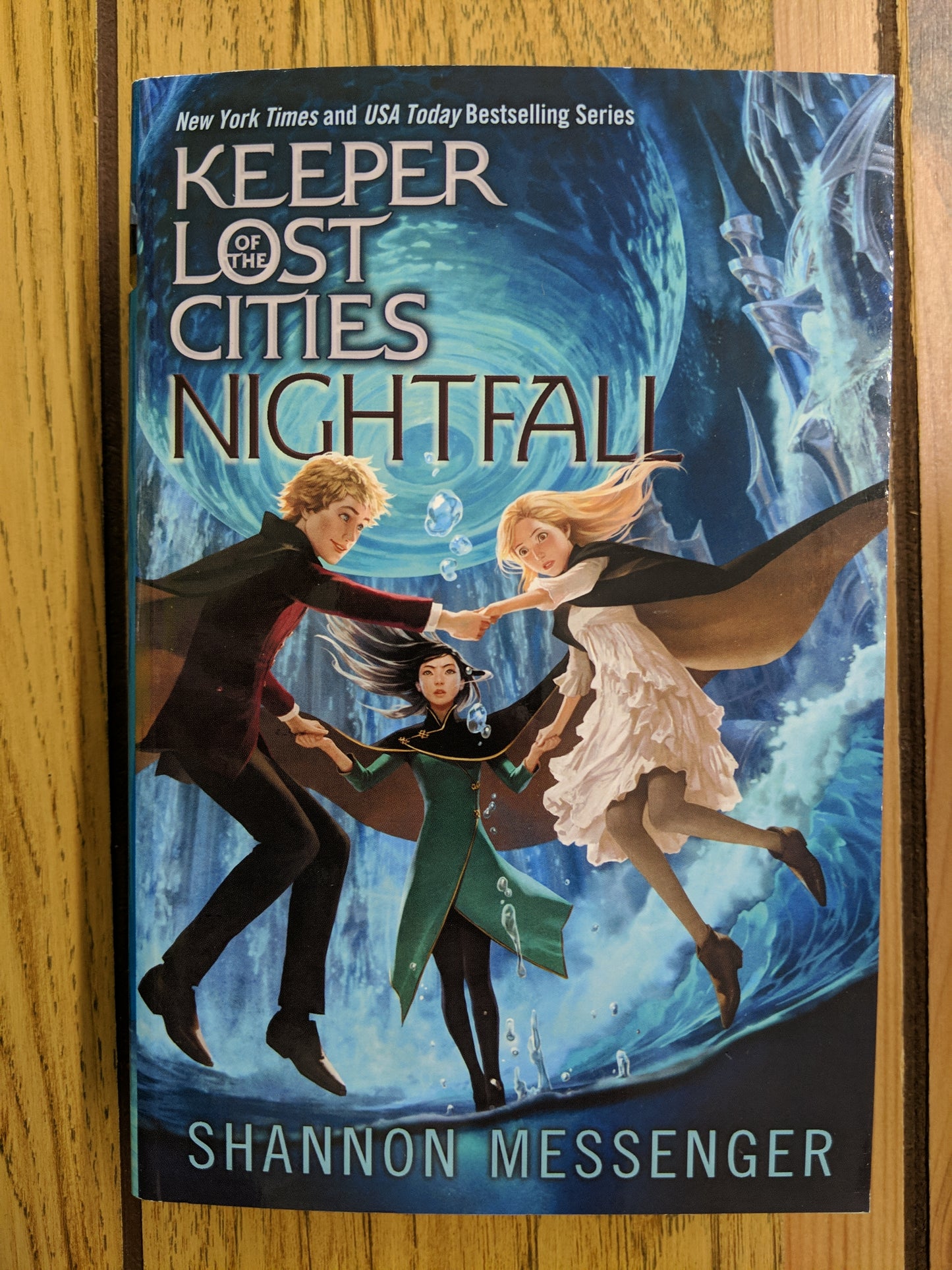 Nightfall (Keeper of the Lost Cities #6)