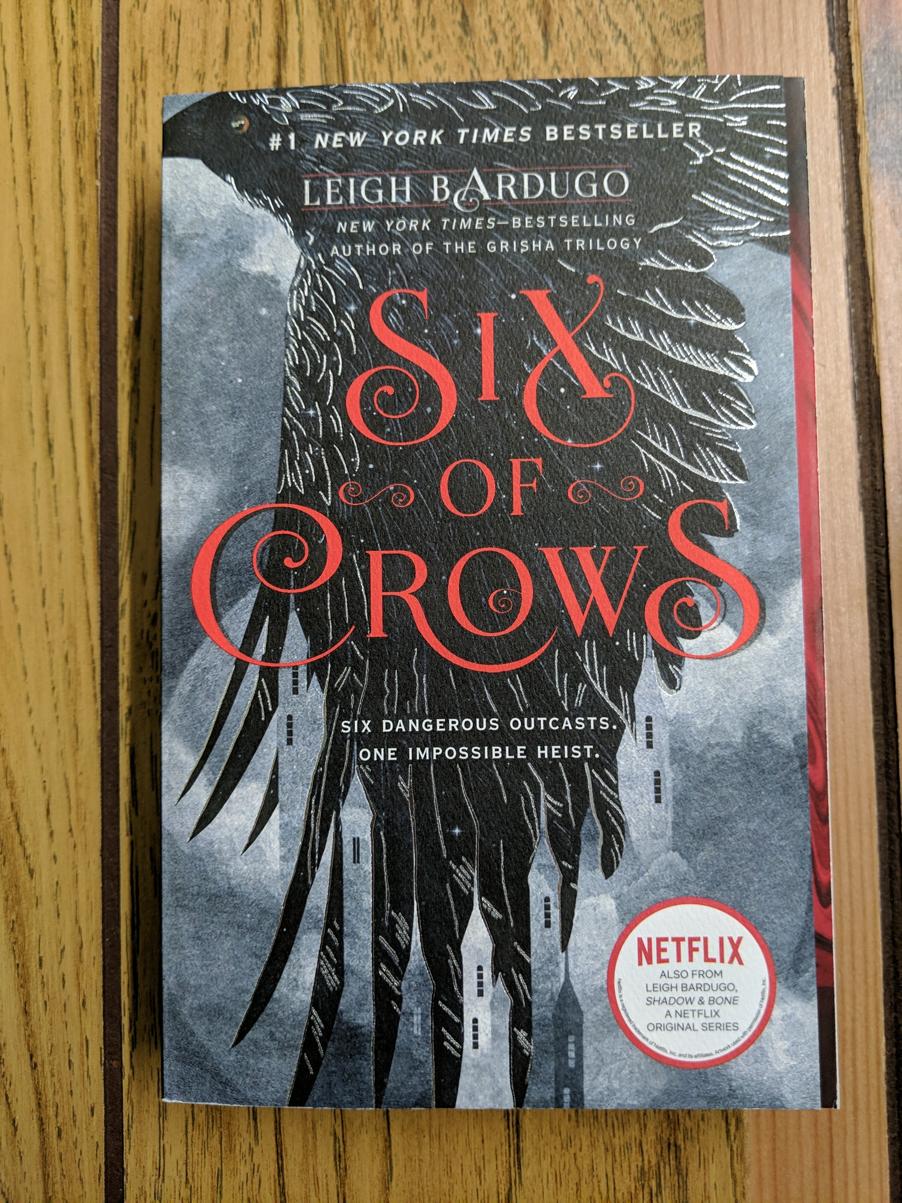 Six of Crows (Six of Crows Duology #1) – Lucky's Books and Comics