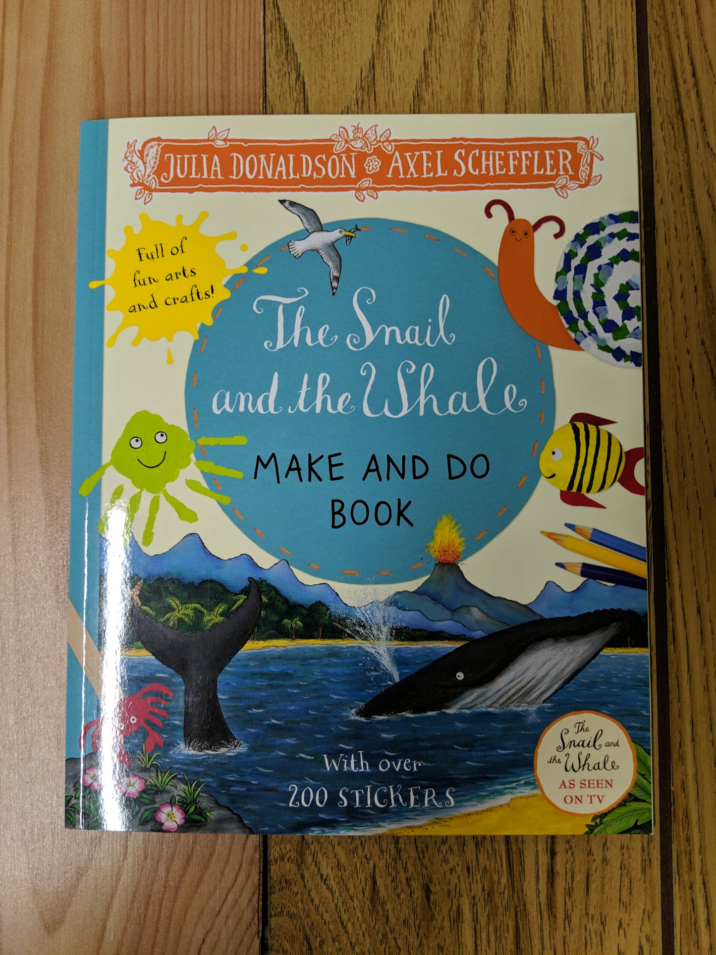The Snail and the Whale: Make and Do Book