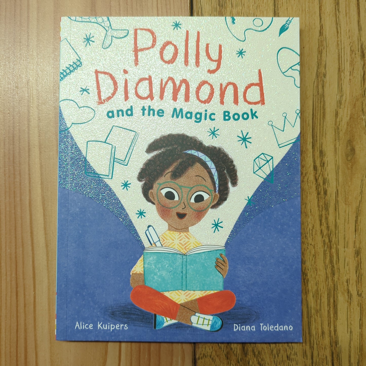 Polly Diamond and the Magic Book