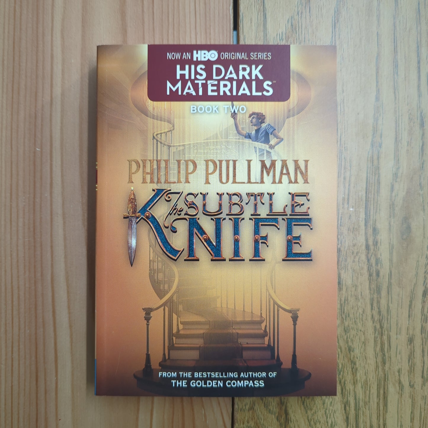 The Subtle Knife (His Dark Materials #2)
