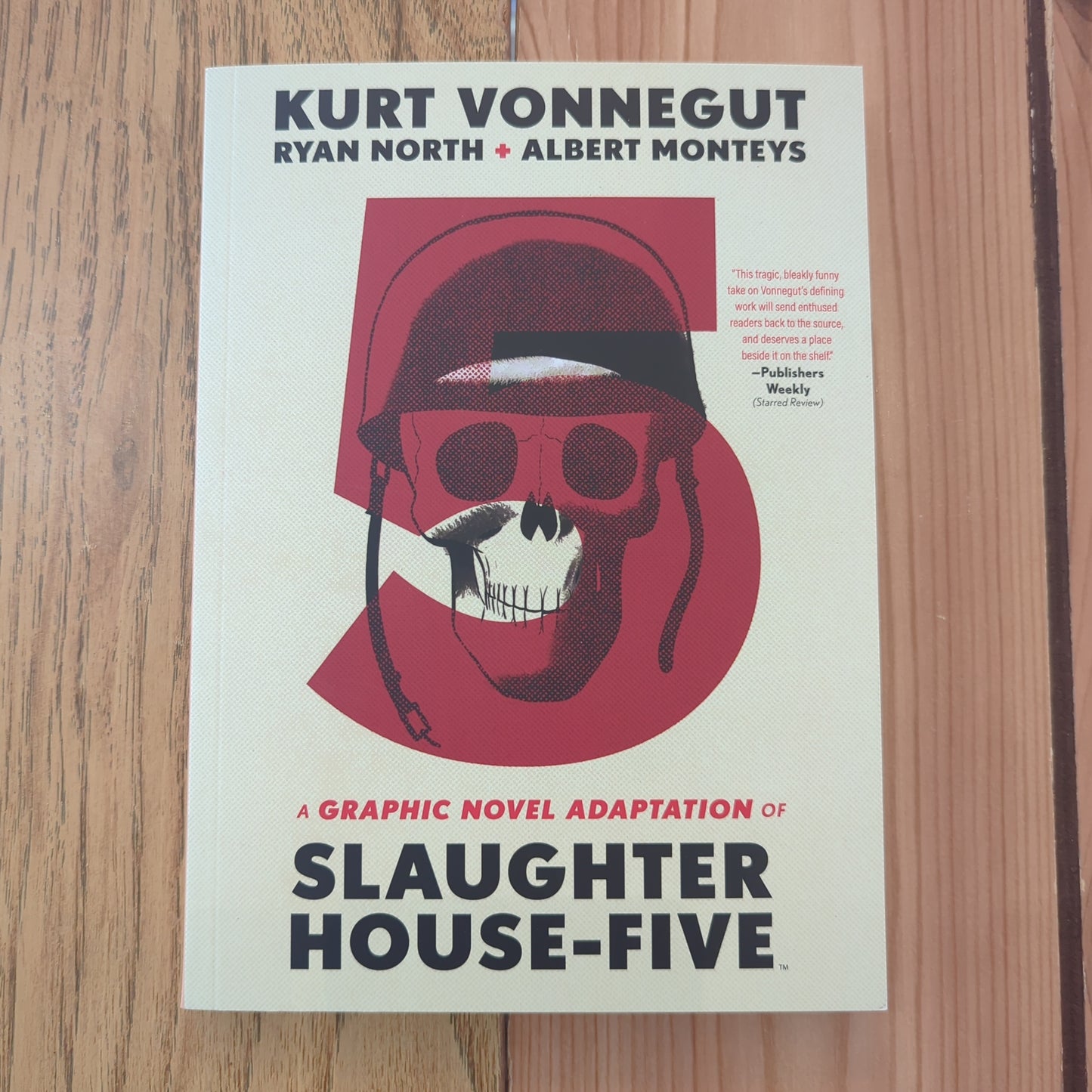 Slaughterhouse-Five: A Graphic Novel Adaptation