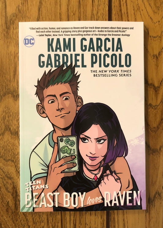 Teen Titans: Beast Boy Loves Raven