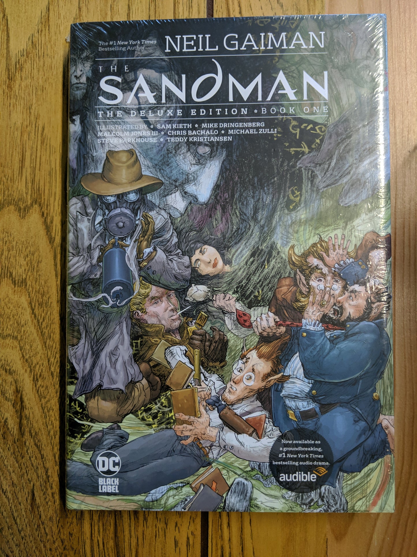 The Sandman: the Deluxe Edition, Book 1