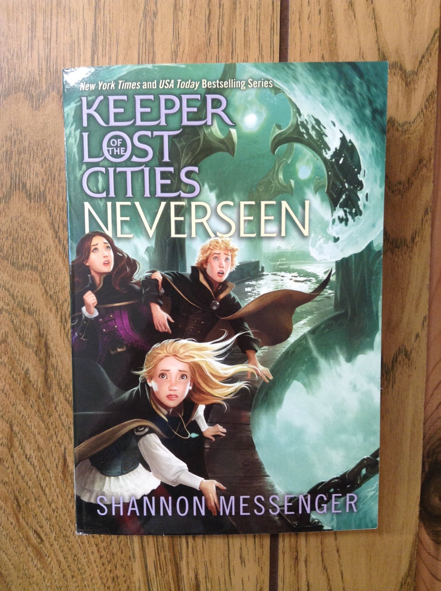 Neverseen (Keeper of the Lost Cities #4)