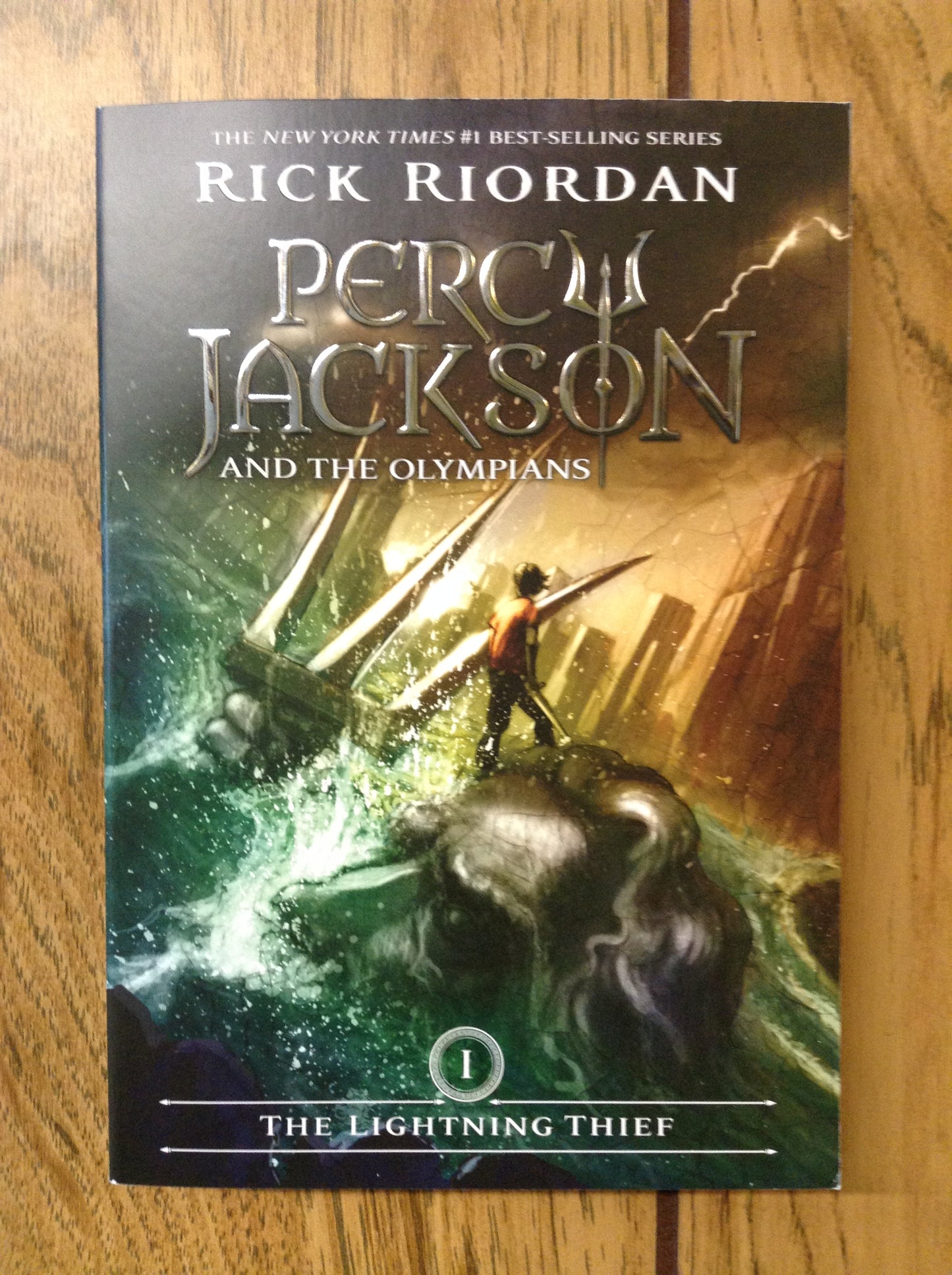 Percy Jackson and the Olympians: The Lightening Thief (#1)